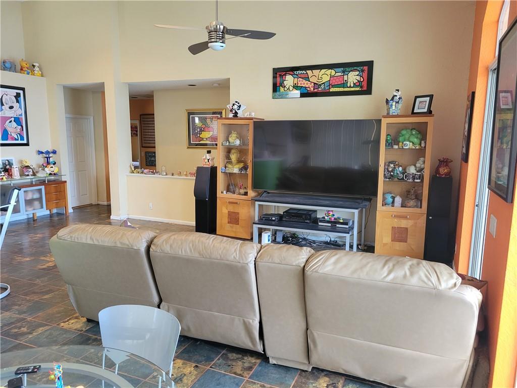 Embassy Lakes Ph II 141-4 - Residential