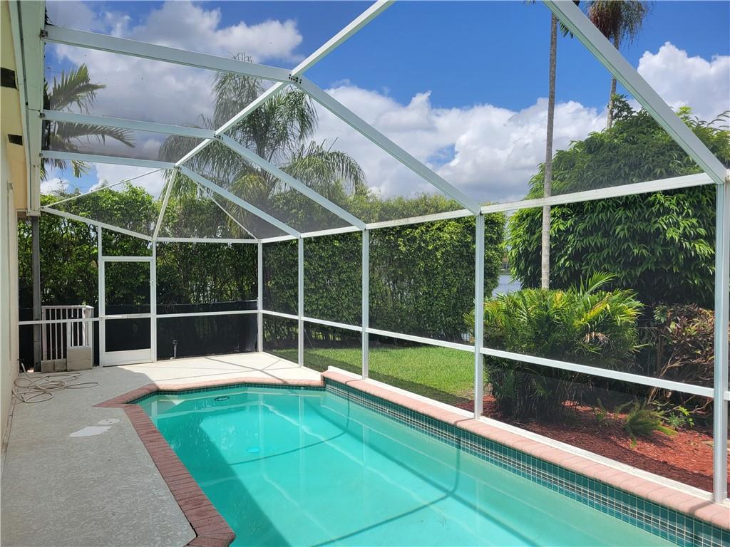 Embassy Lakes Ph II 141-4 - Residential