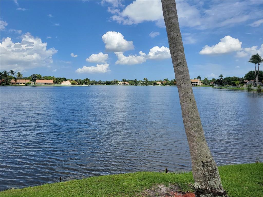 Embassy Lakes Ph II 141-4 - Residential