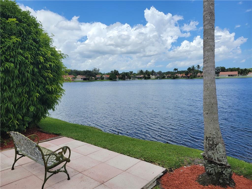 Embassy Lakes Ph II 141-4 - Residential