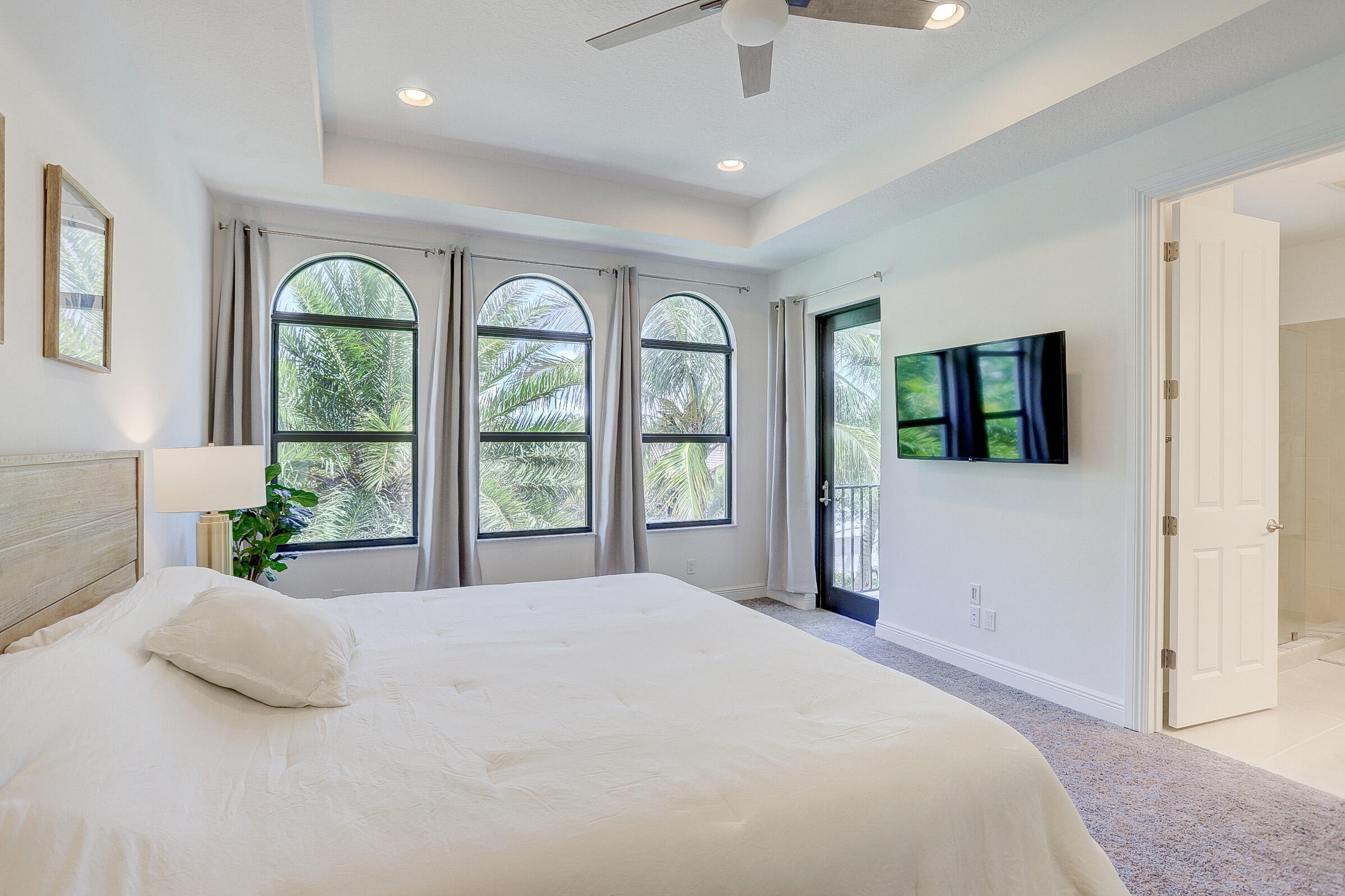 CASA DEL MAR - Residential Lease