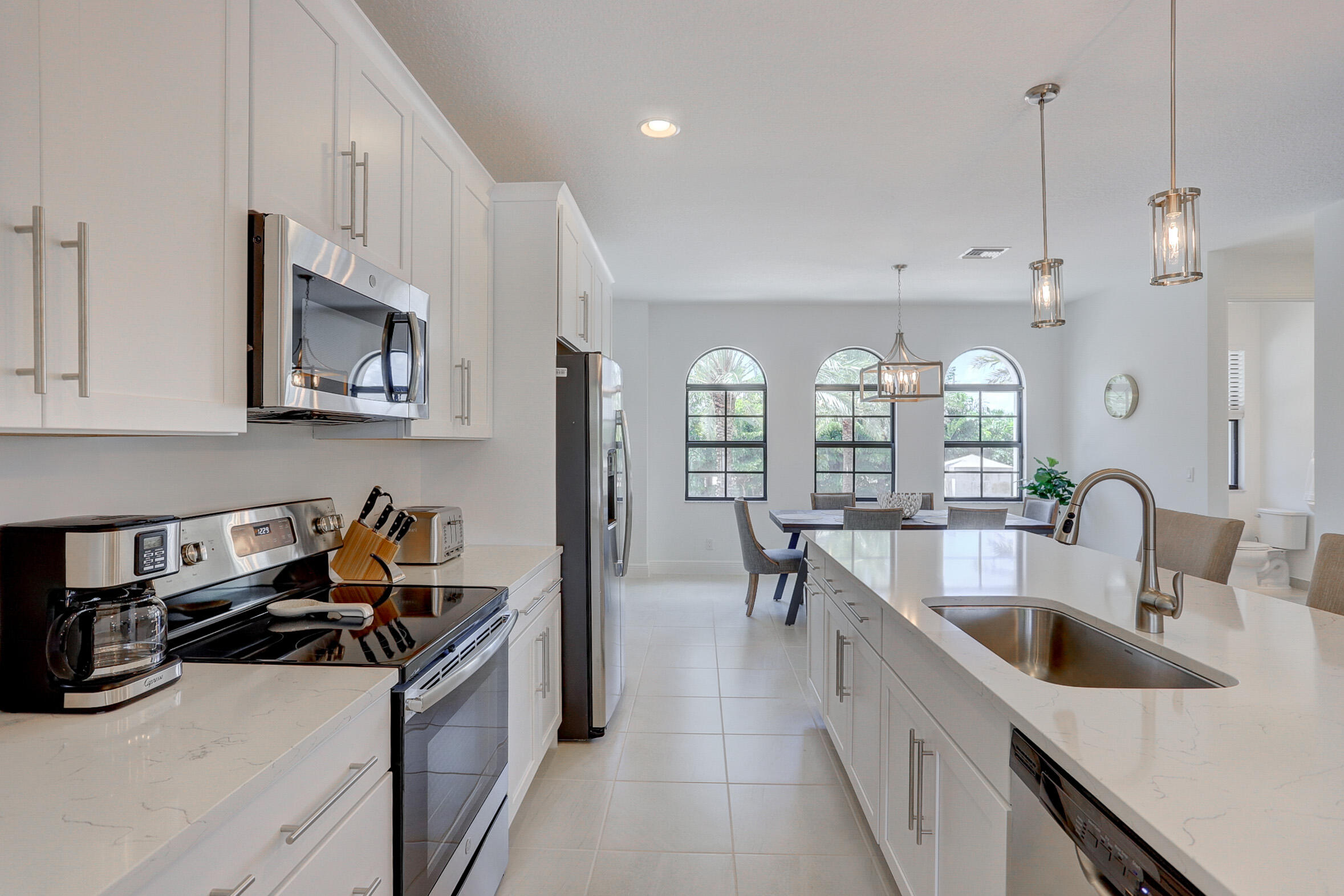 CASA DEL MAR - Residential Lease