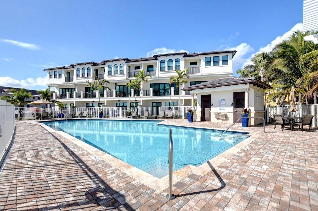 CASA DEL MAR - Residential Lease