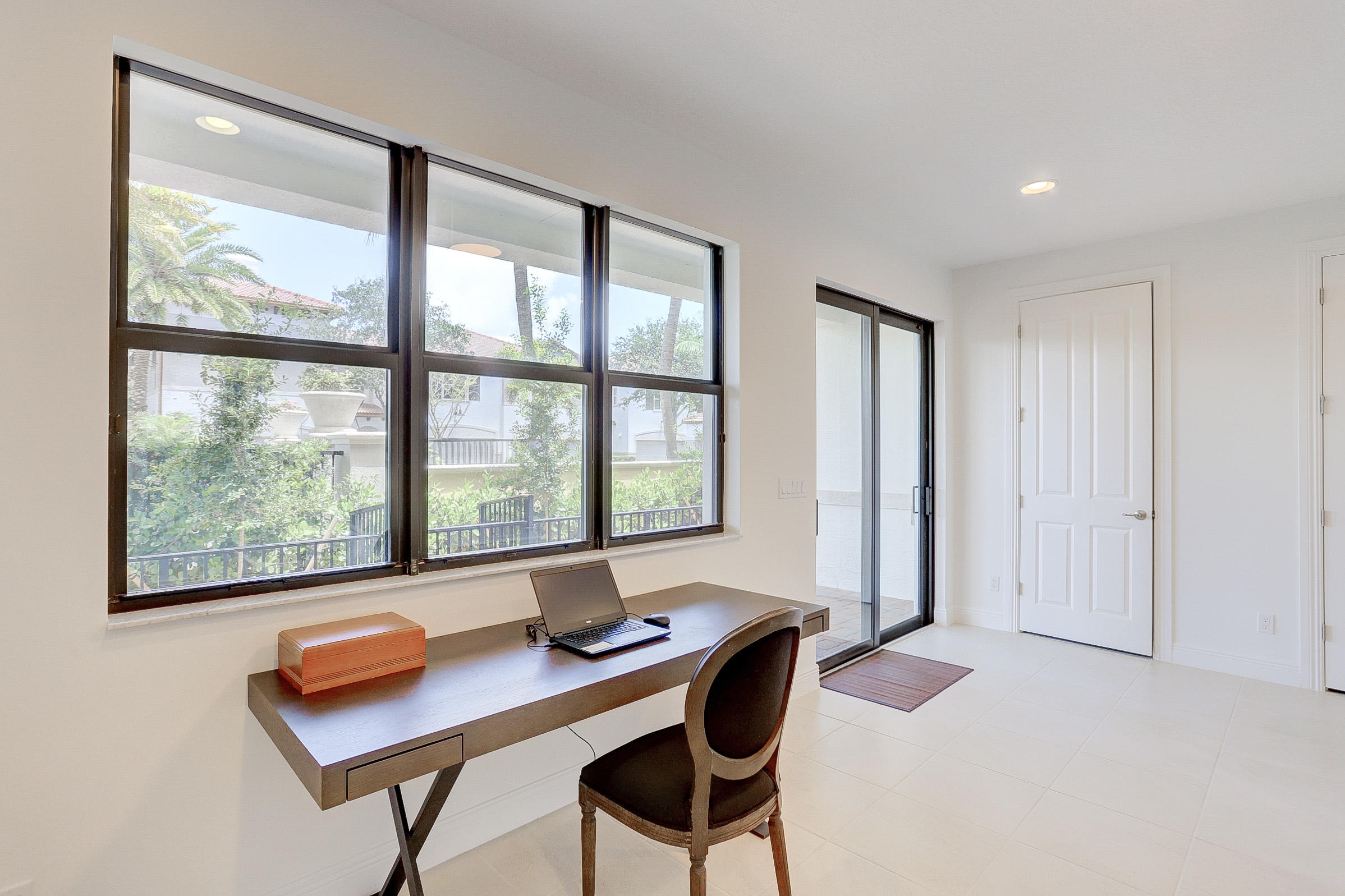 CASA DEL MAR - Residential Lease