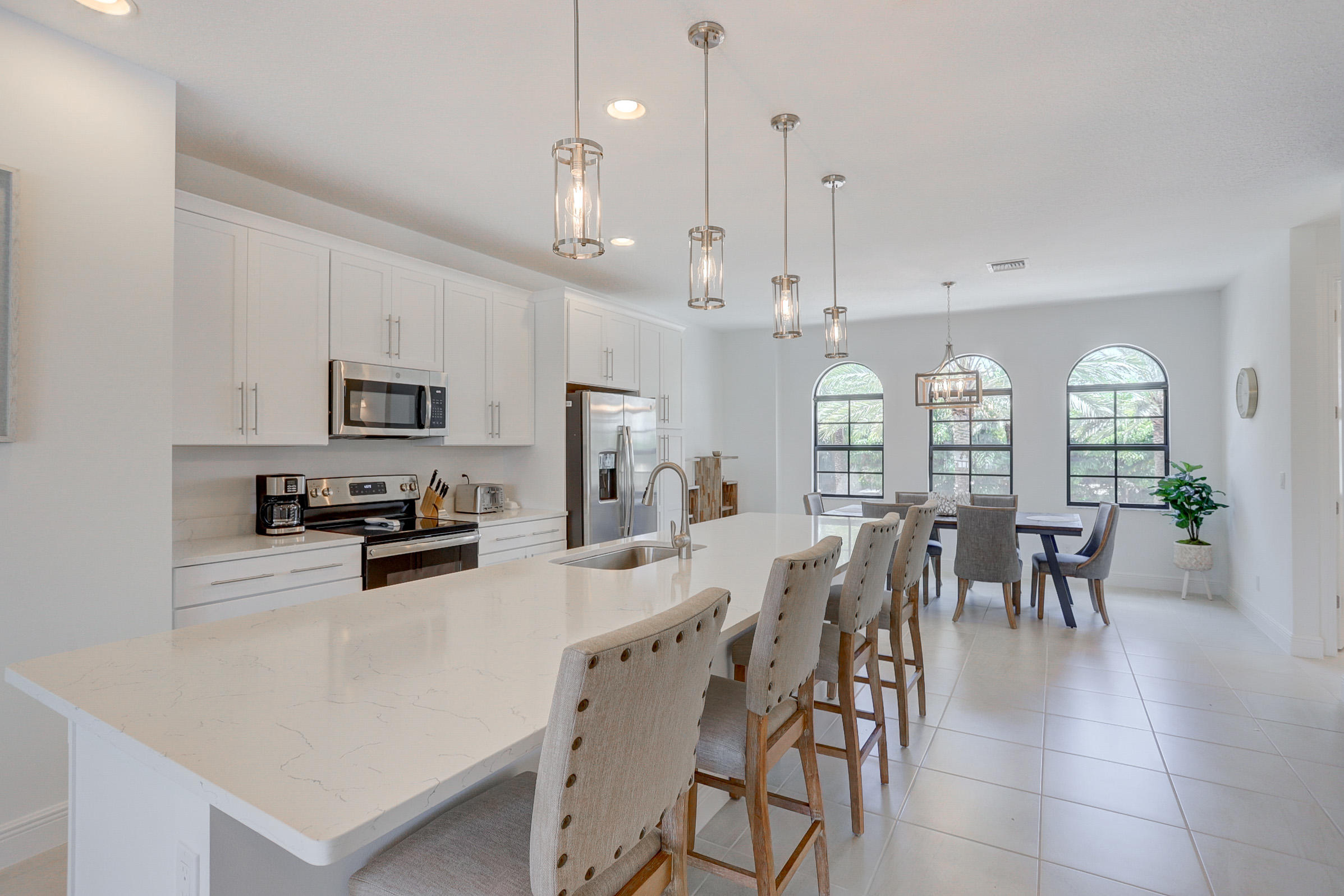 CASA DEL MAR - Residential Lease