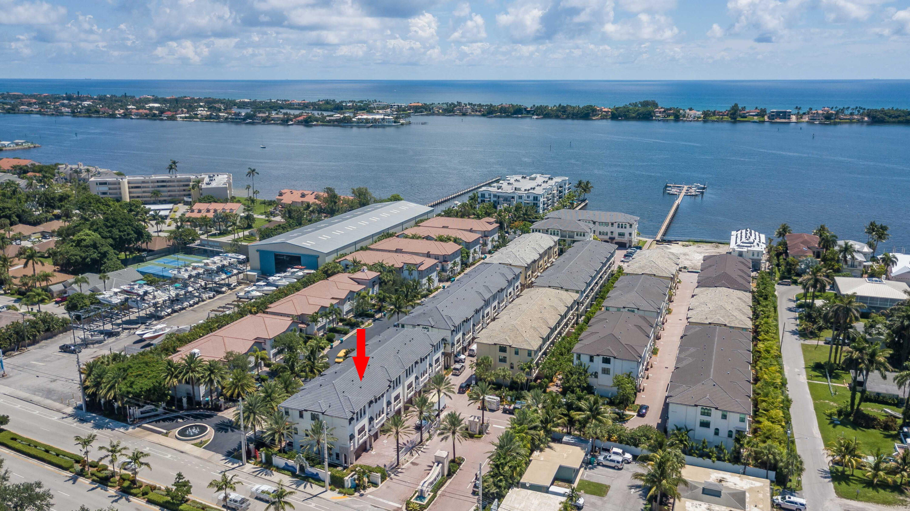 CASA DEL MAR - Residential Lease