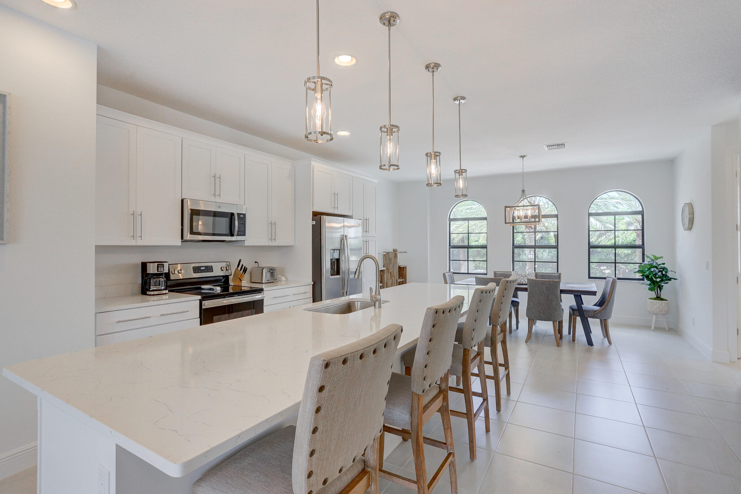 CASA DEL MAR - Residential Lease