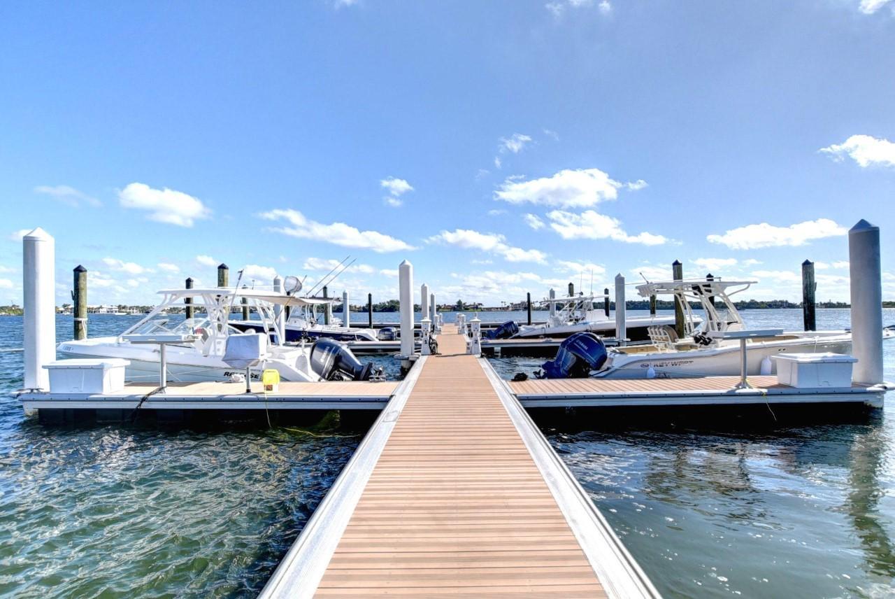 CASA DEL MAR - Residential Lease