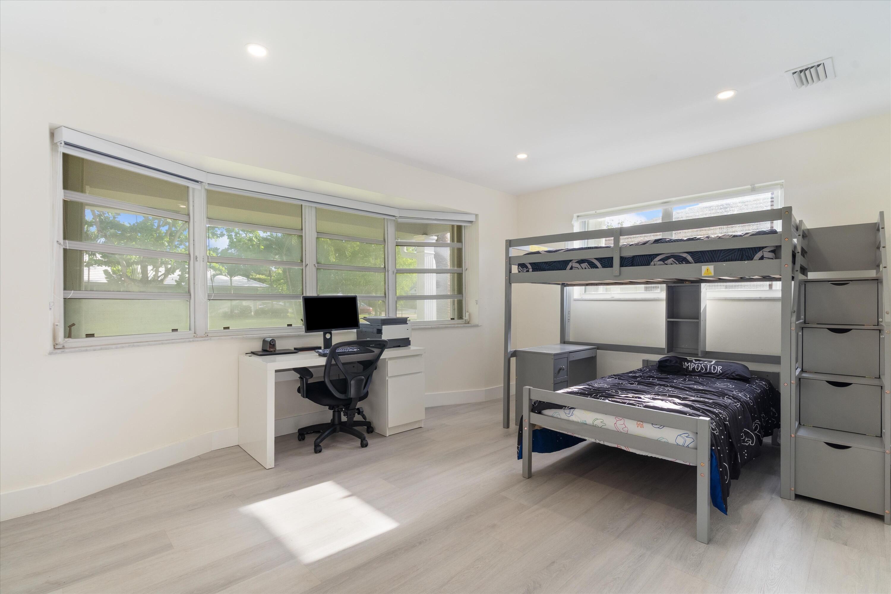 ELDORADO ESTATES IN PLANTATION - Residential