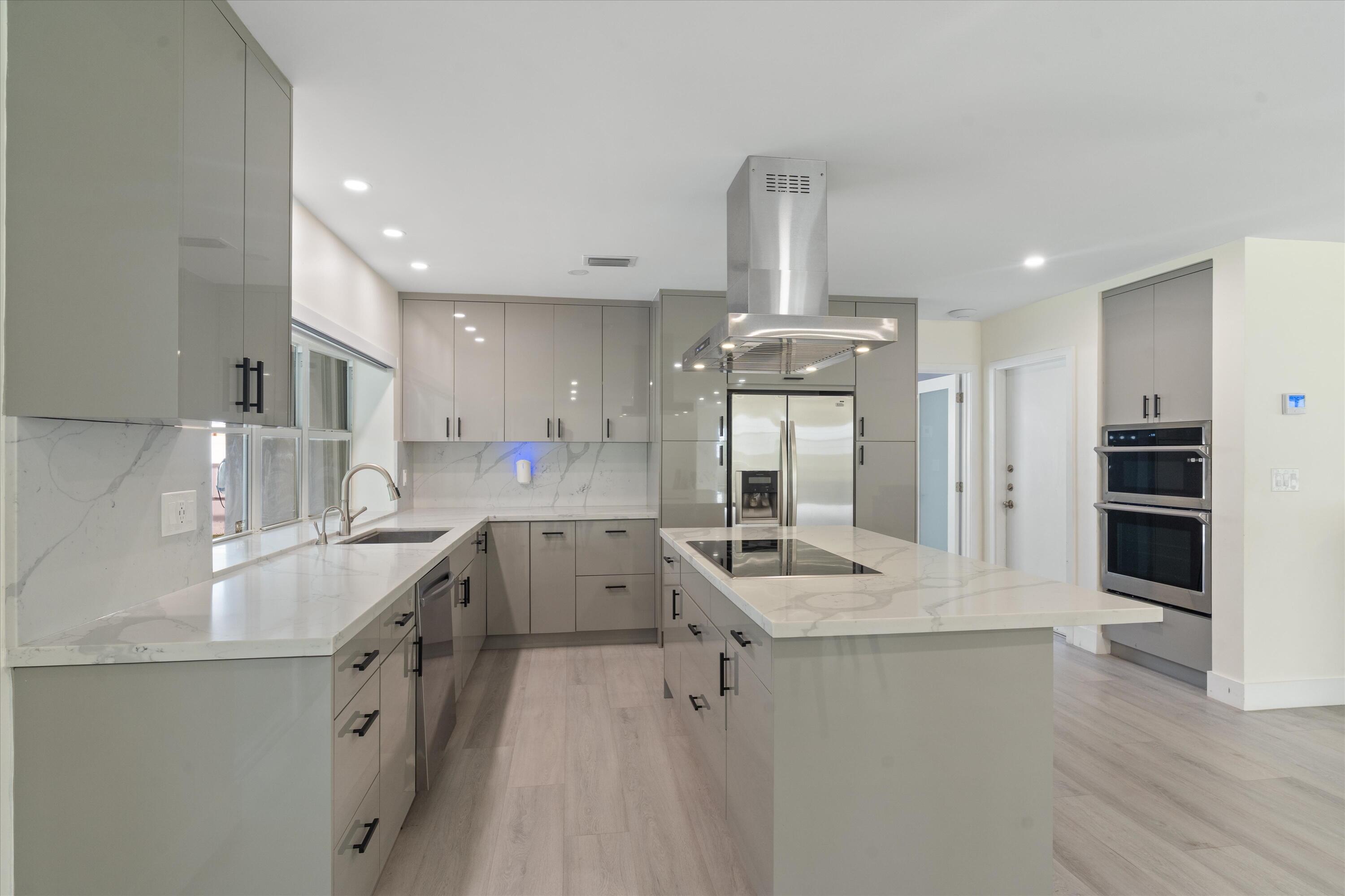 ELDORADO ESTATES IN PLANTATION - Residential