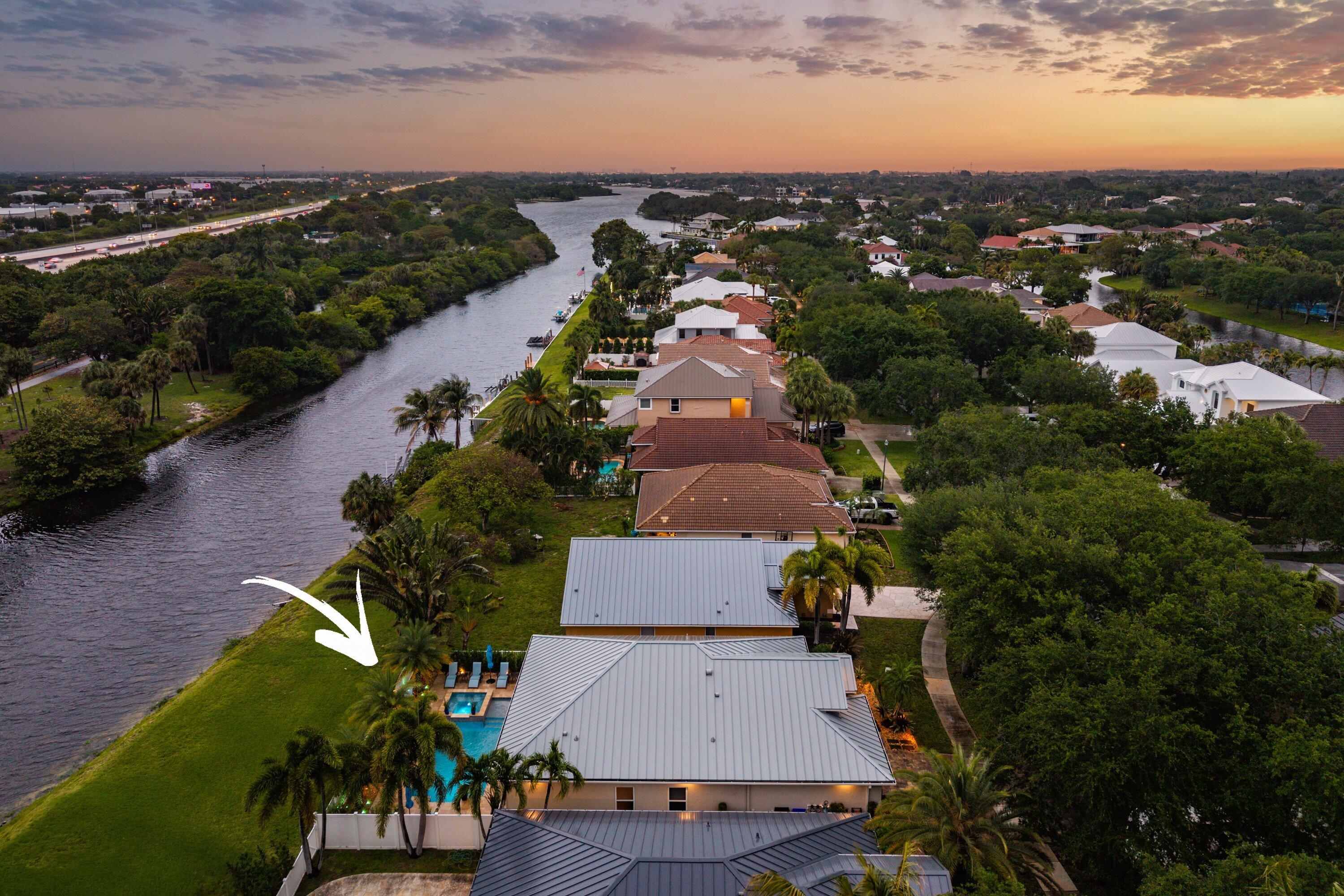 DELRAY LAKES - Residential