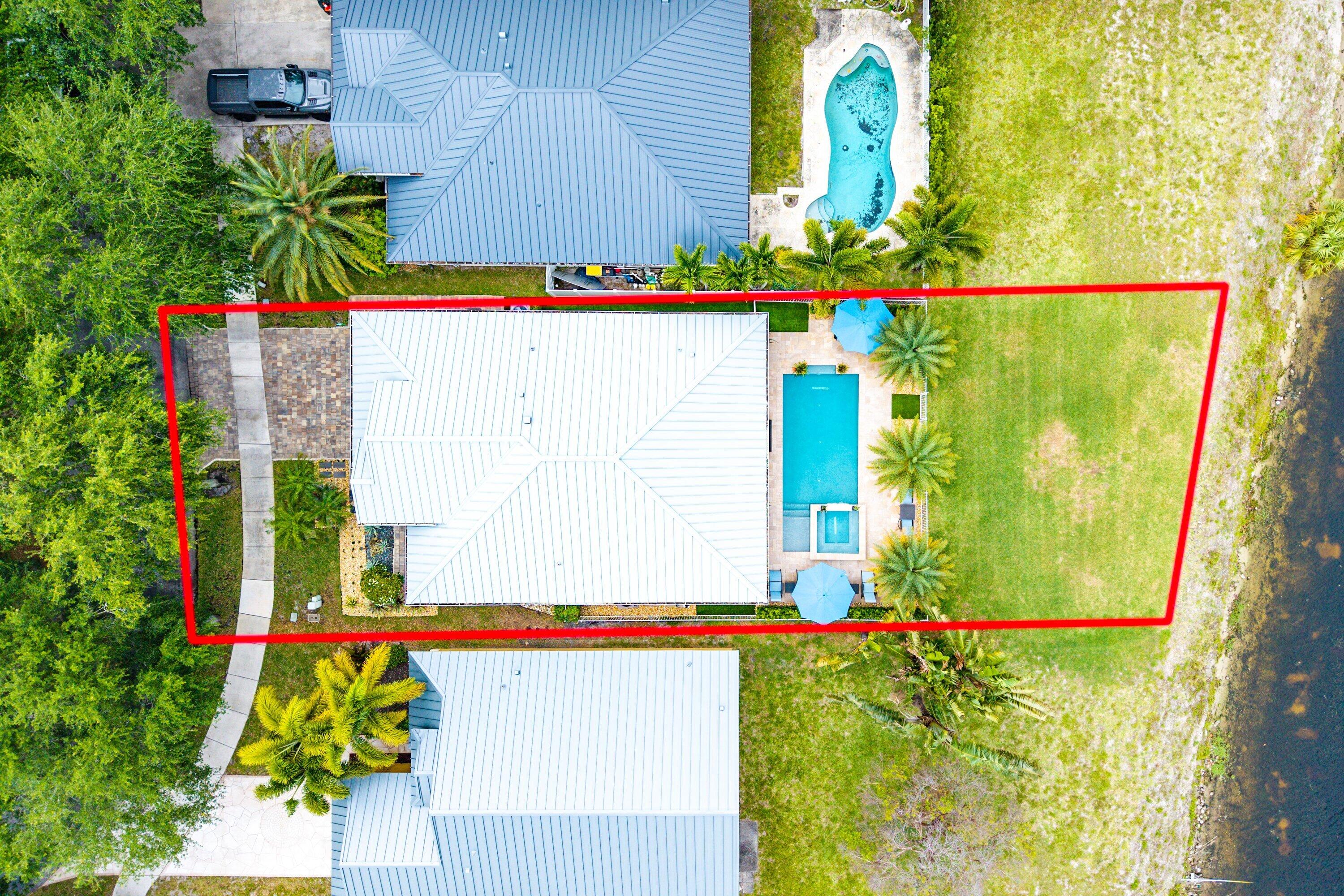 DELRAY LAKES - Residential