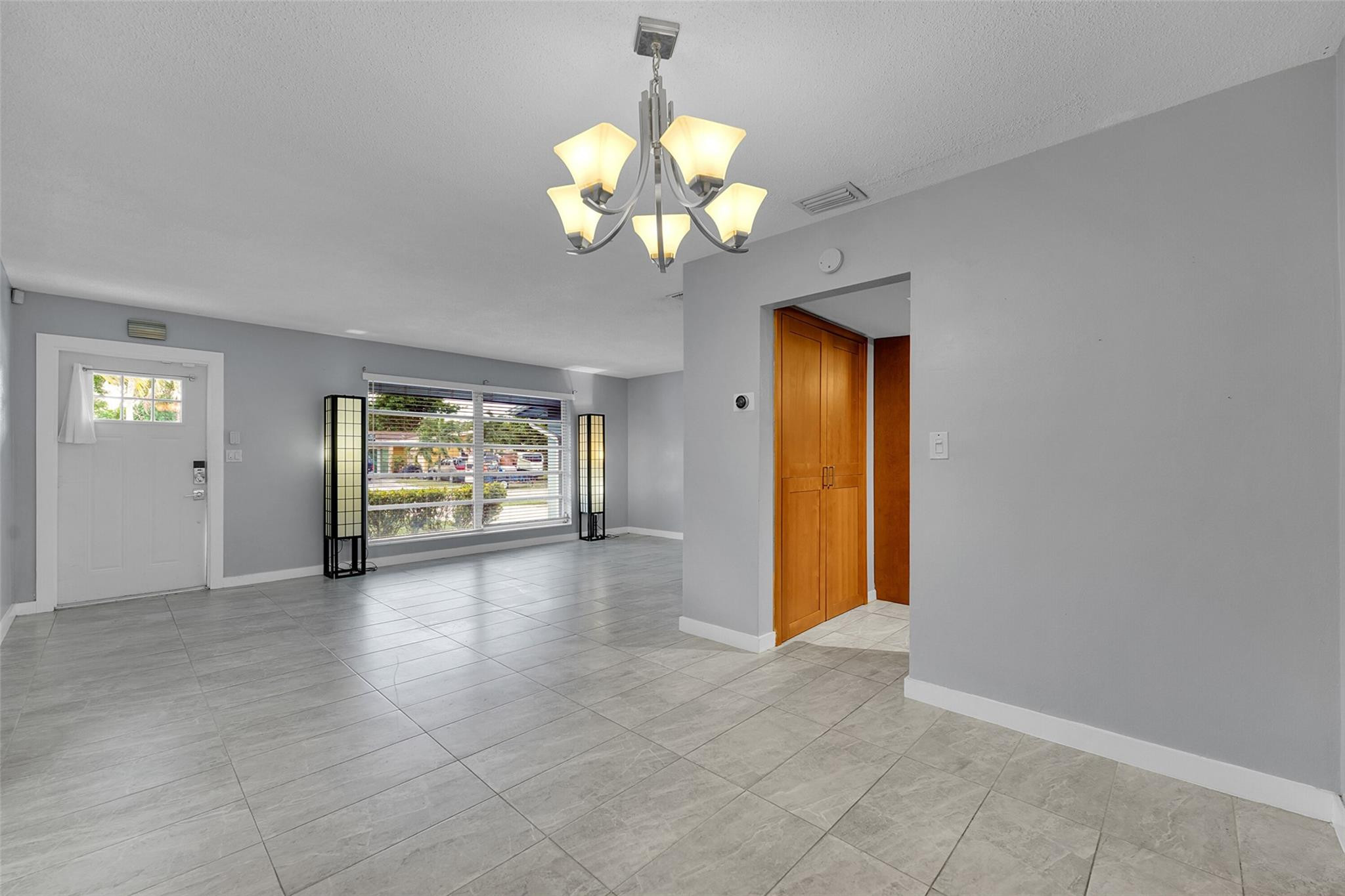 Sunrise Golf Village Sec - Residential