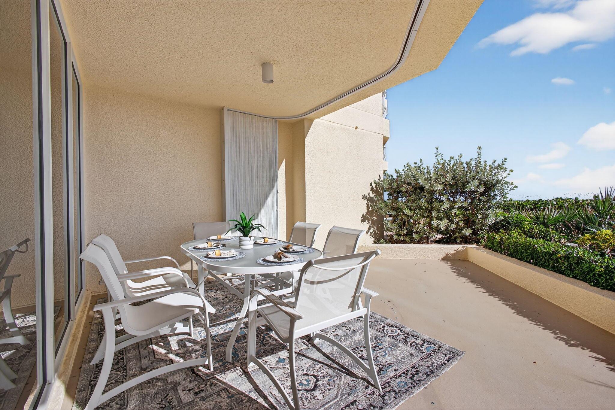 Stuart, Florida, 34996, United States, 3 Bedrooms Bedrooms, ,3 BathroomsBathrooms,Residential,Active,1990282