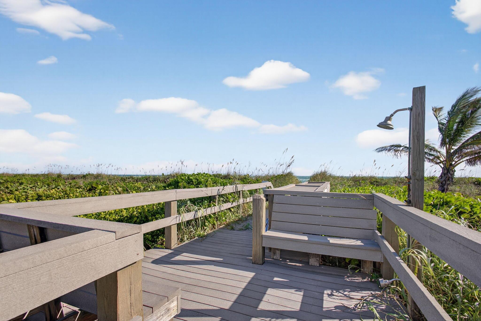 Stuart, Florida, 34996, United States, 3 Bedrooms Bedrooms, ,3 BathroomsBathrooms,Residential,Active,1990282