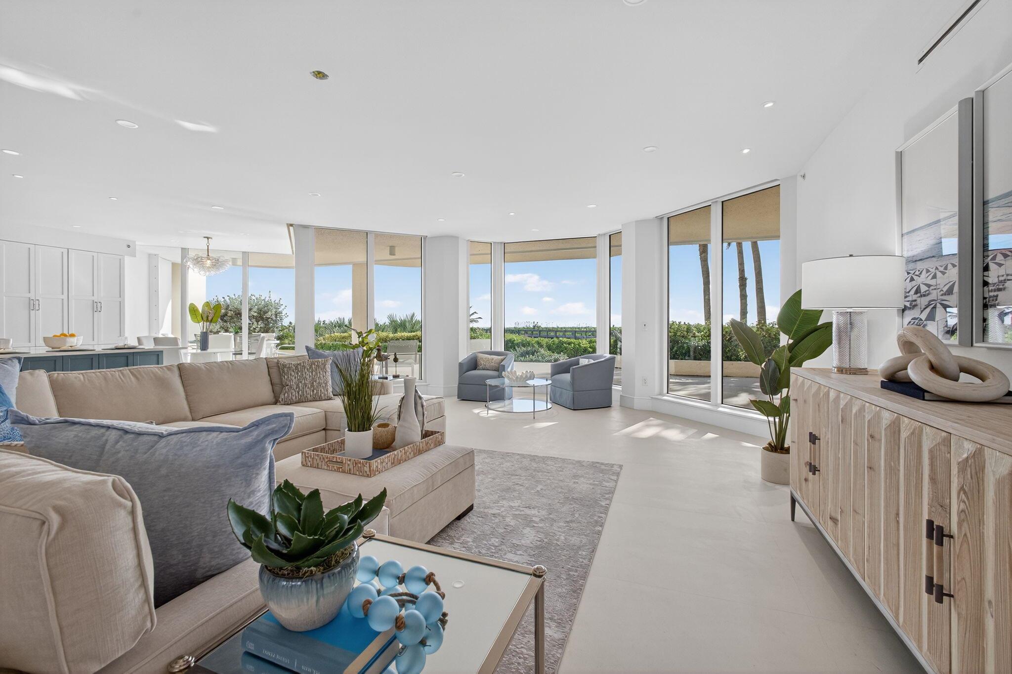 Stuart, Florida, 34996, United States, 3 Bedrooms Bedrooms, ,3 BathroomsBathrooms,Residential,Active,1990282