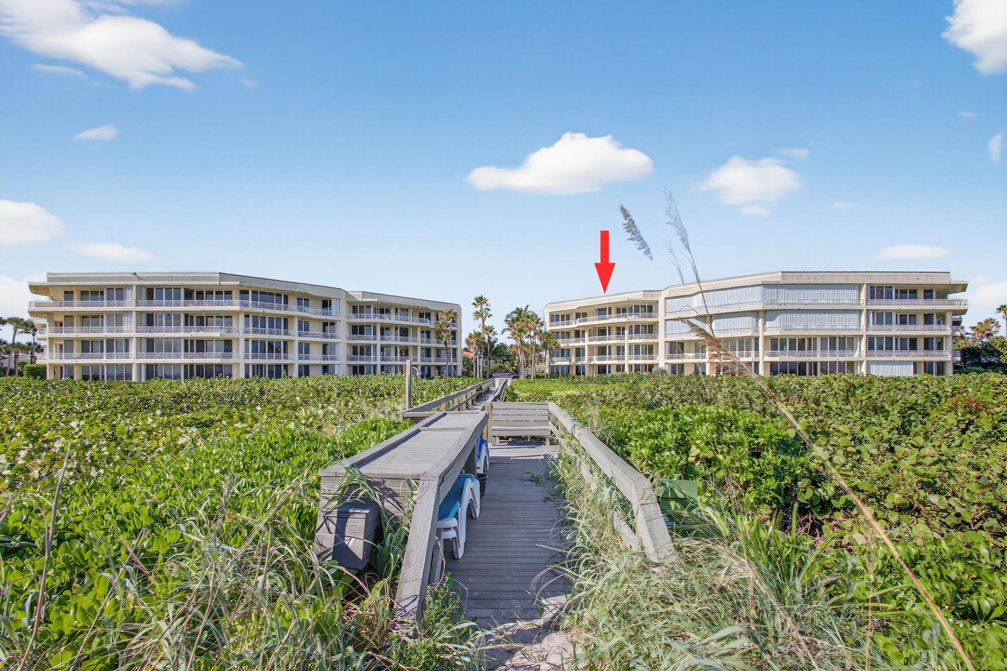 Stuart, Florida, 34996, United States, 3 Bedrooms Bedrooms, ,3 BathroomsBathrooms,Residential,Active,1990282