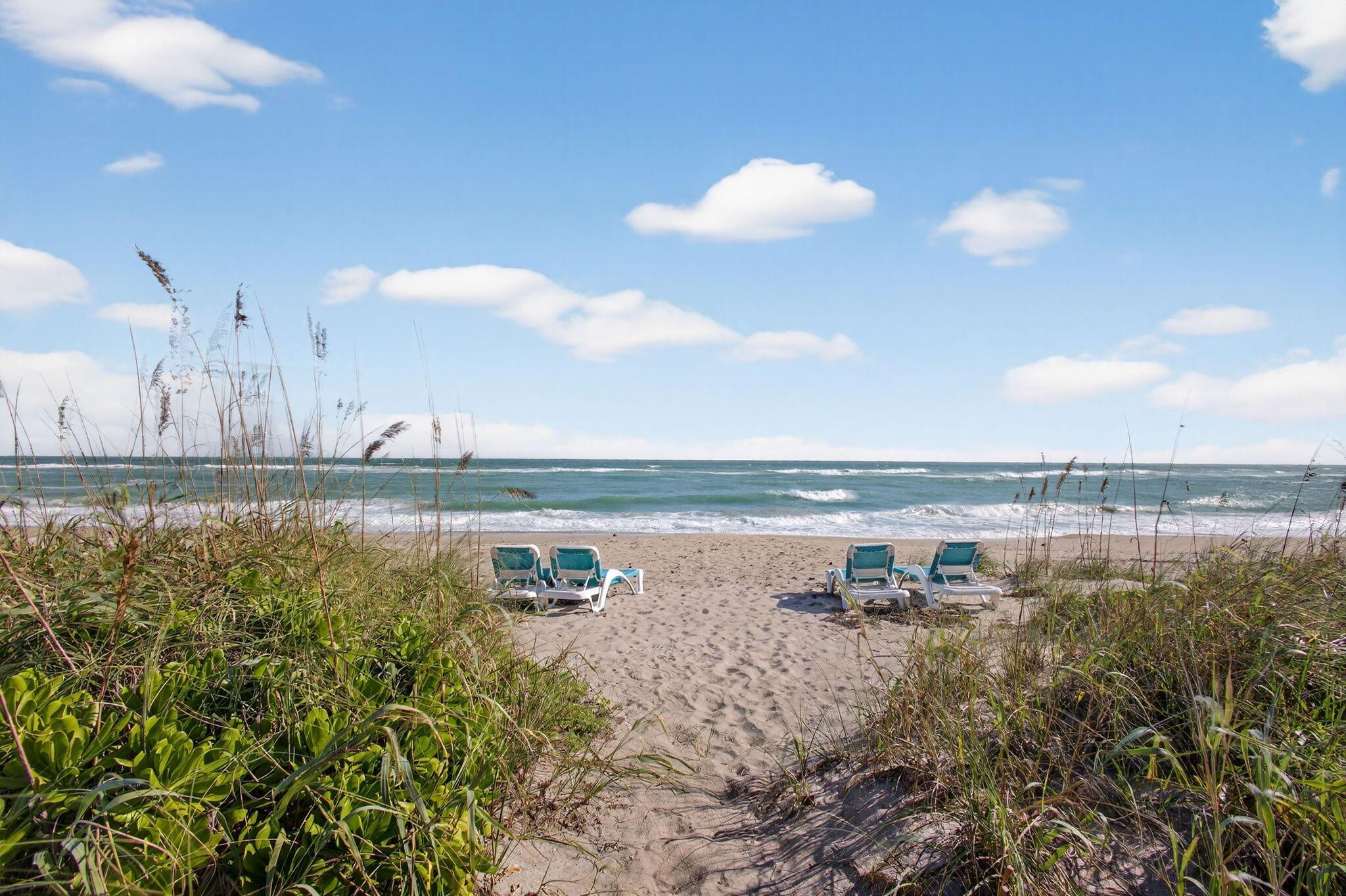 Stuart, Florida, 34996, United States, 3 Bedrooms Bedrooms, ,3 BathroomsBathrooms,Residential,Active,1990282