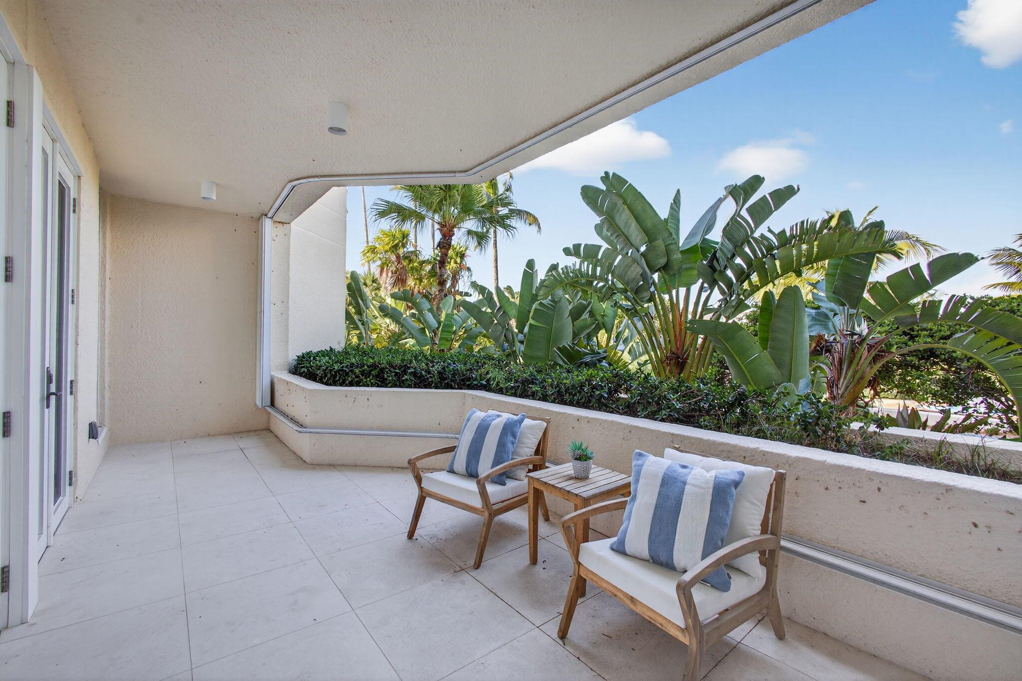 Stuart, Florida, 34996, United States, 3 Bedrooms Bedrooms, ,3 BathroomsBathrooms,Residential,Active,1990282