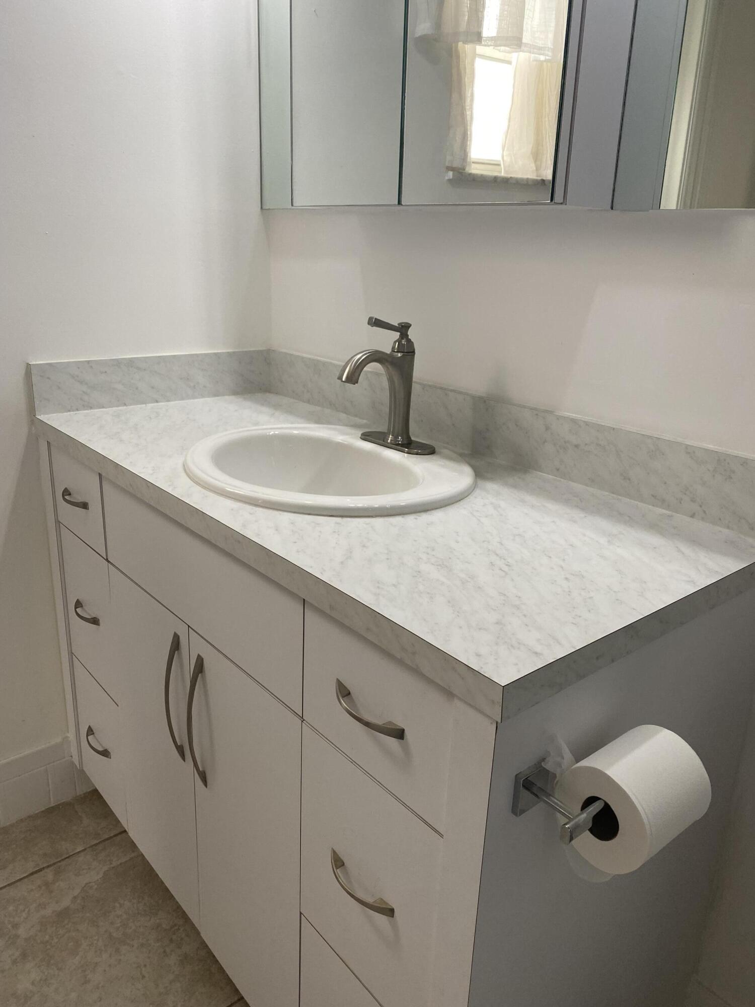 LAKE CLARKE GARDENS CONDO 23 - Residential