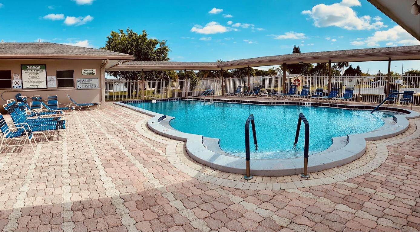 PARADISE GARDENS - Residential Lease