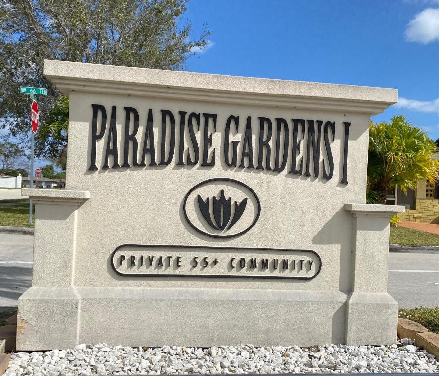 PARADISE GARDENS - Residential Lease
