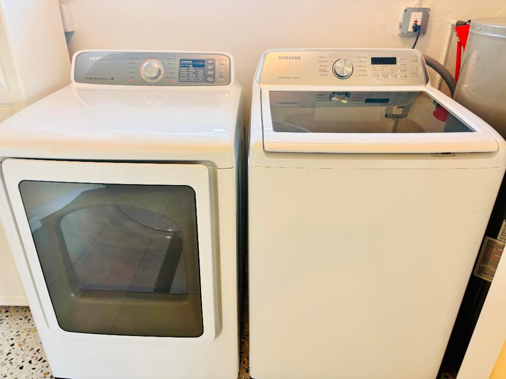 PARADISE GARDENS - Residential Lease