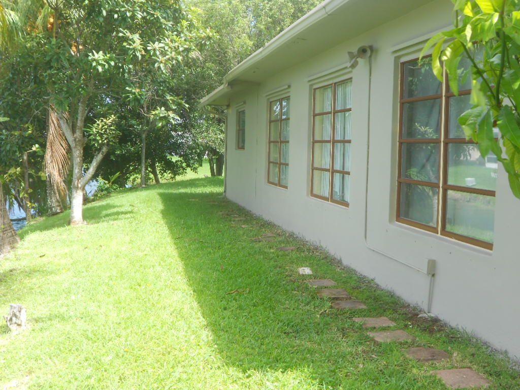 PARADISE GARDENS - Residential Lease