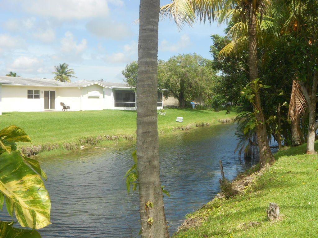 PARADISE GARDENS - Residential Lease