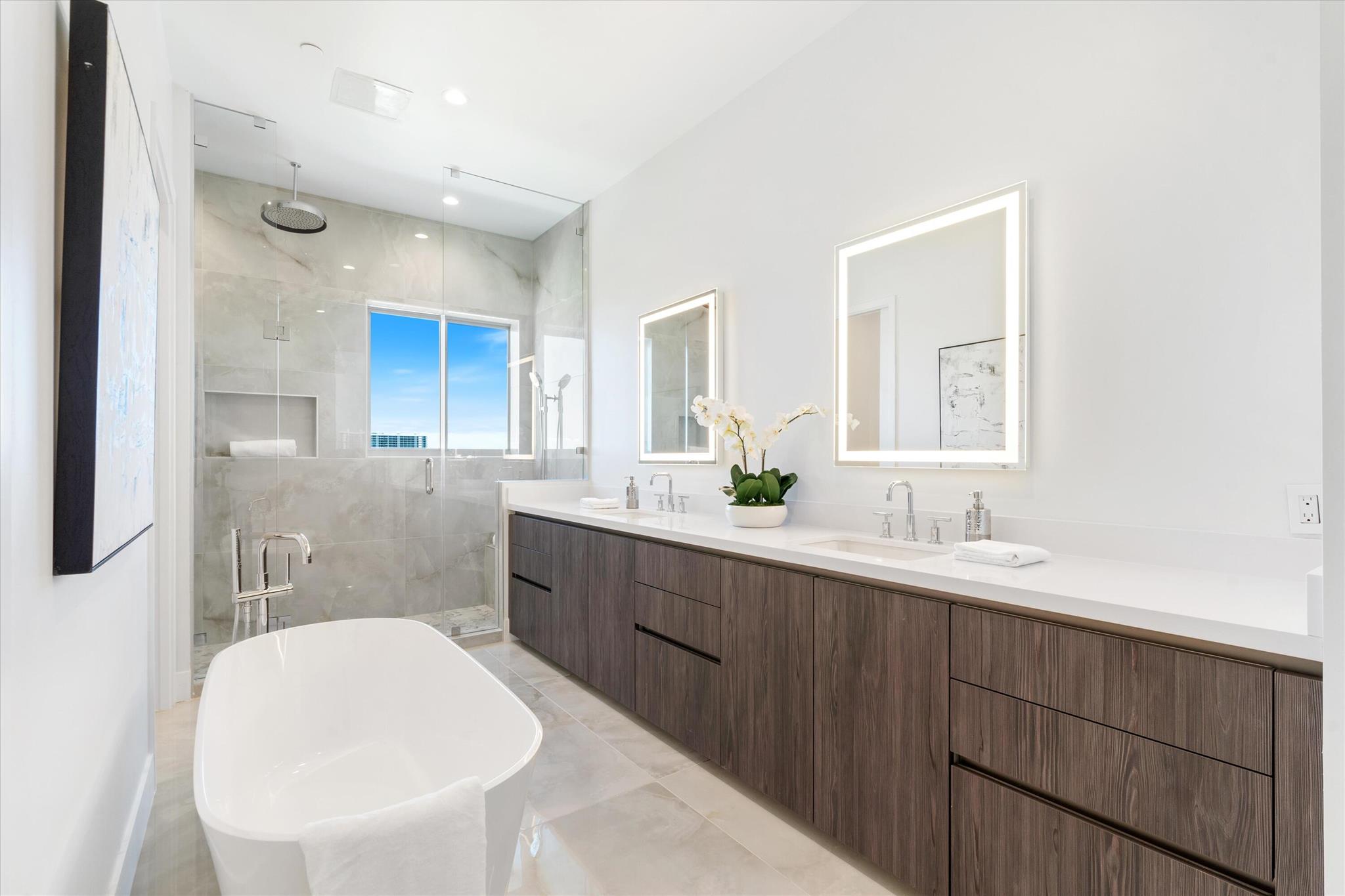 ROYAL PALM RESIDENCES CON - Residential