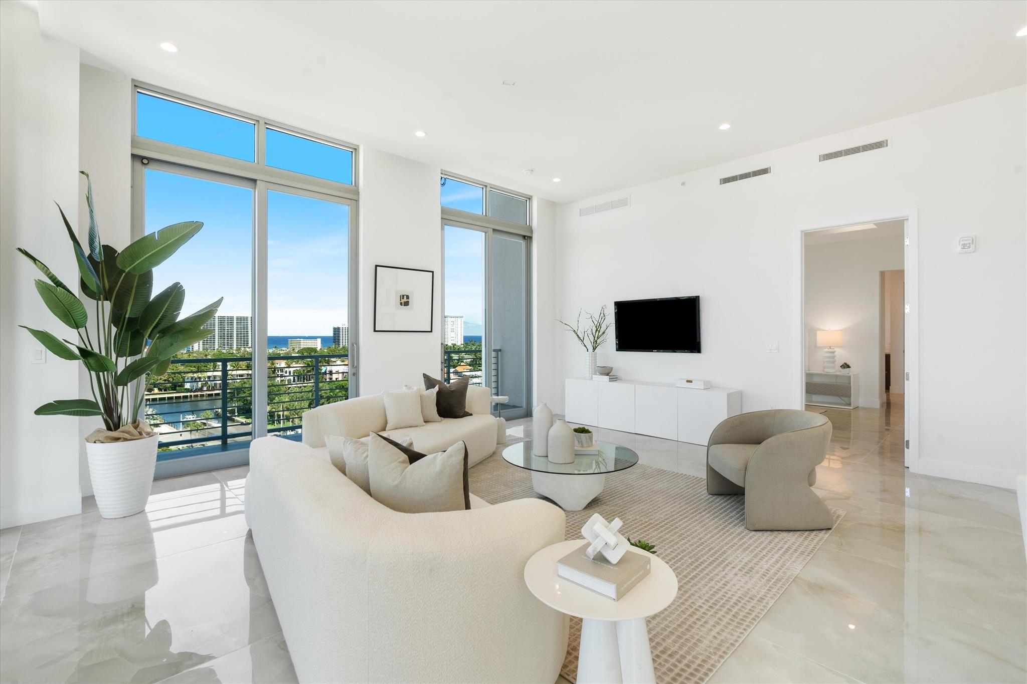 ROYAL PALM RESIDENCES CON - Residential