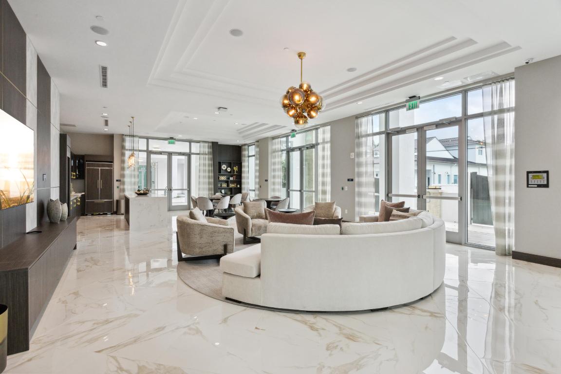 ROYAL PALM RESIDENCES CONDO - Residential