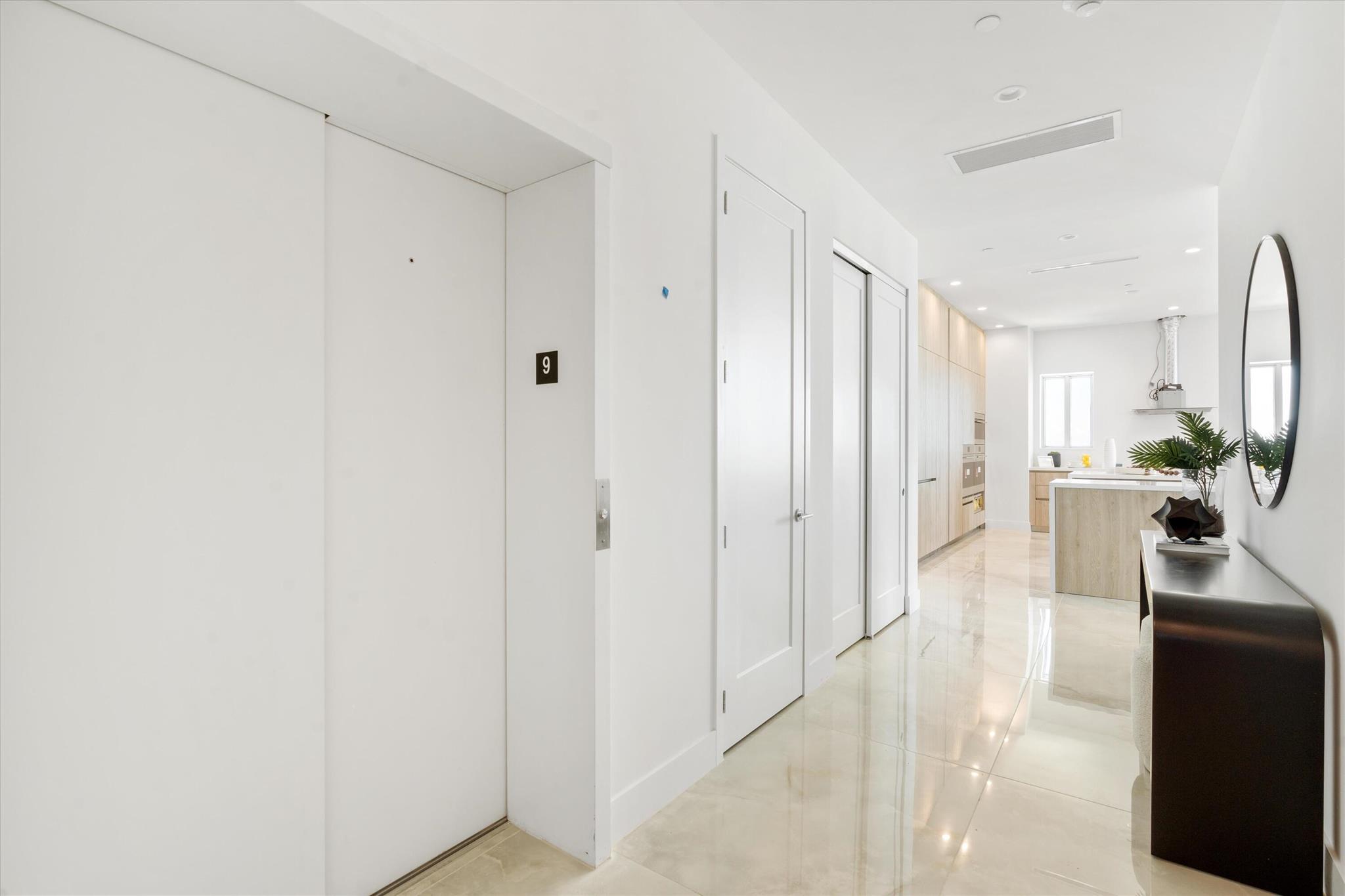 ROYAL PALM RESIDENCES CON - Residential