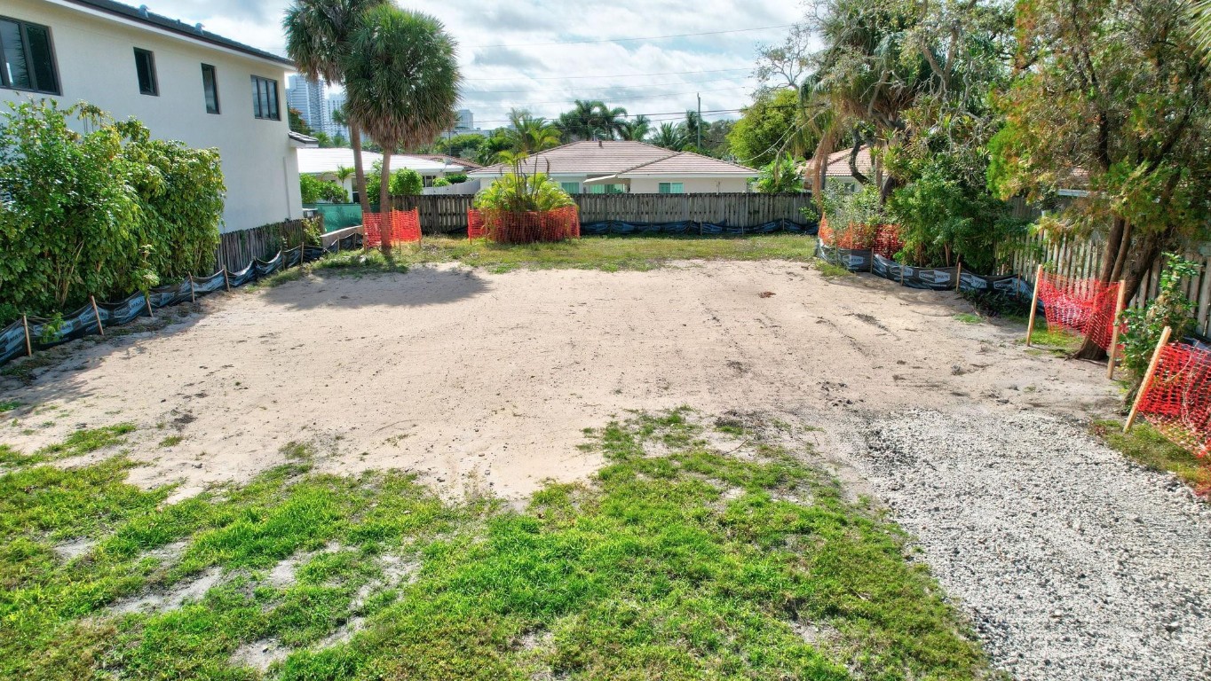 Silver Shores-Sub Tr D - Land