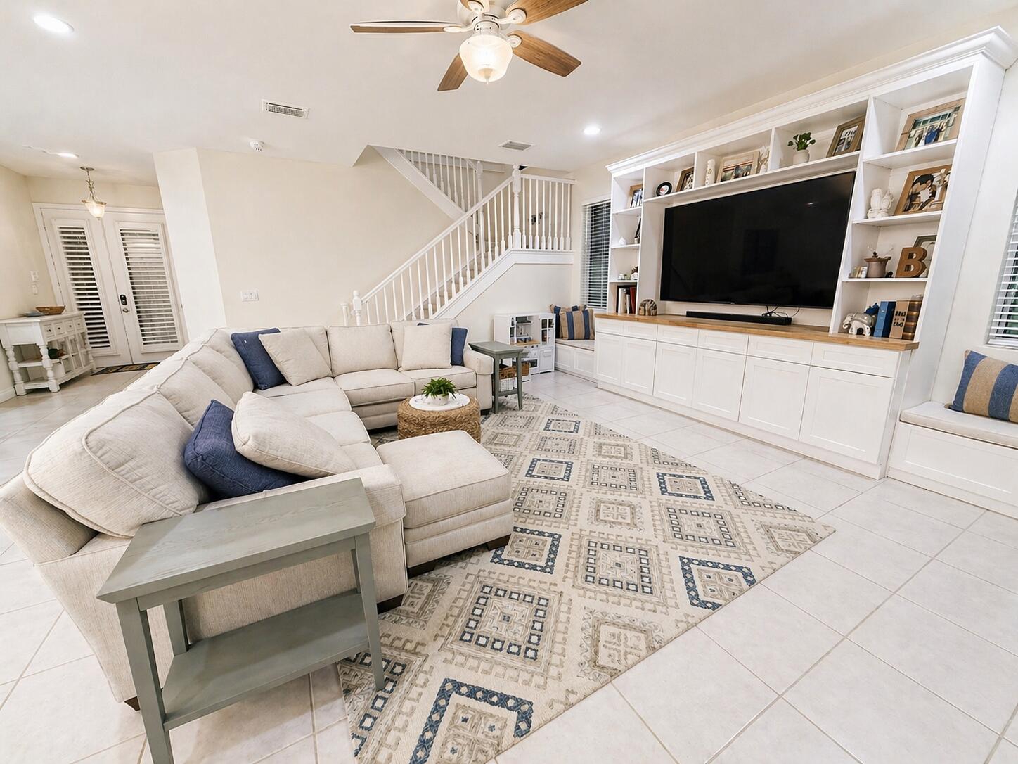 BOTANICA LAKES - Residential