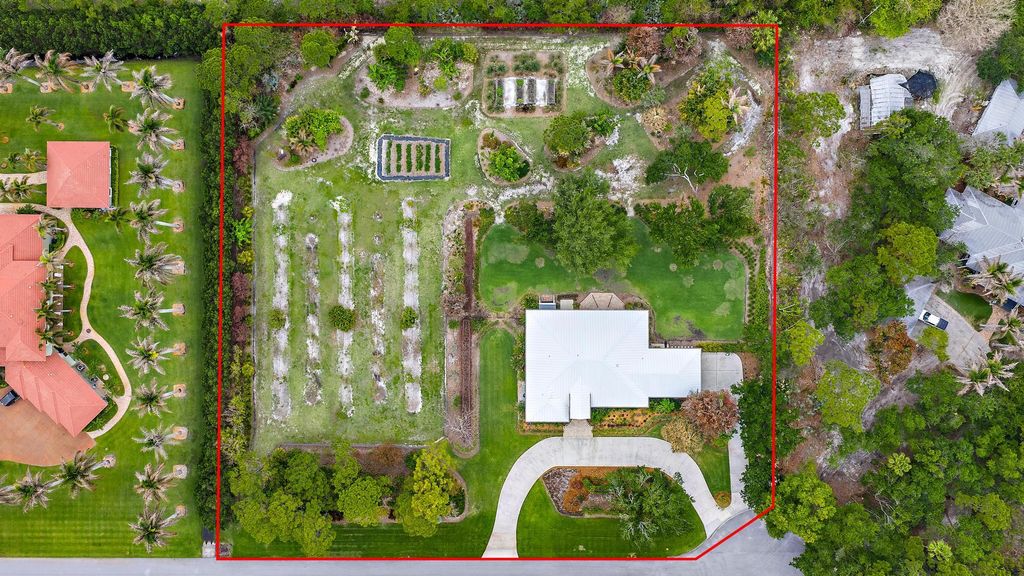 Photo of 7902 SE Canaan Way, Jupiter, FL 33458 (MLS # B26018243)