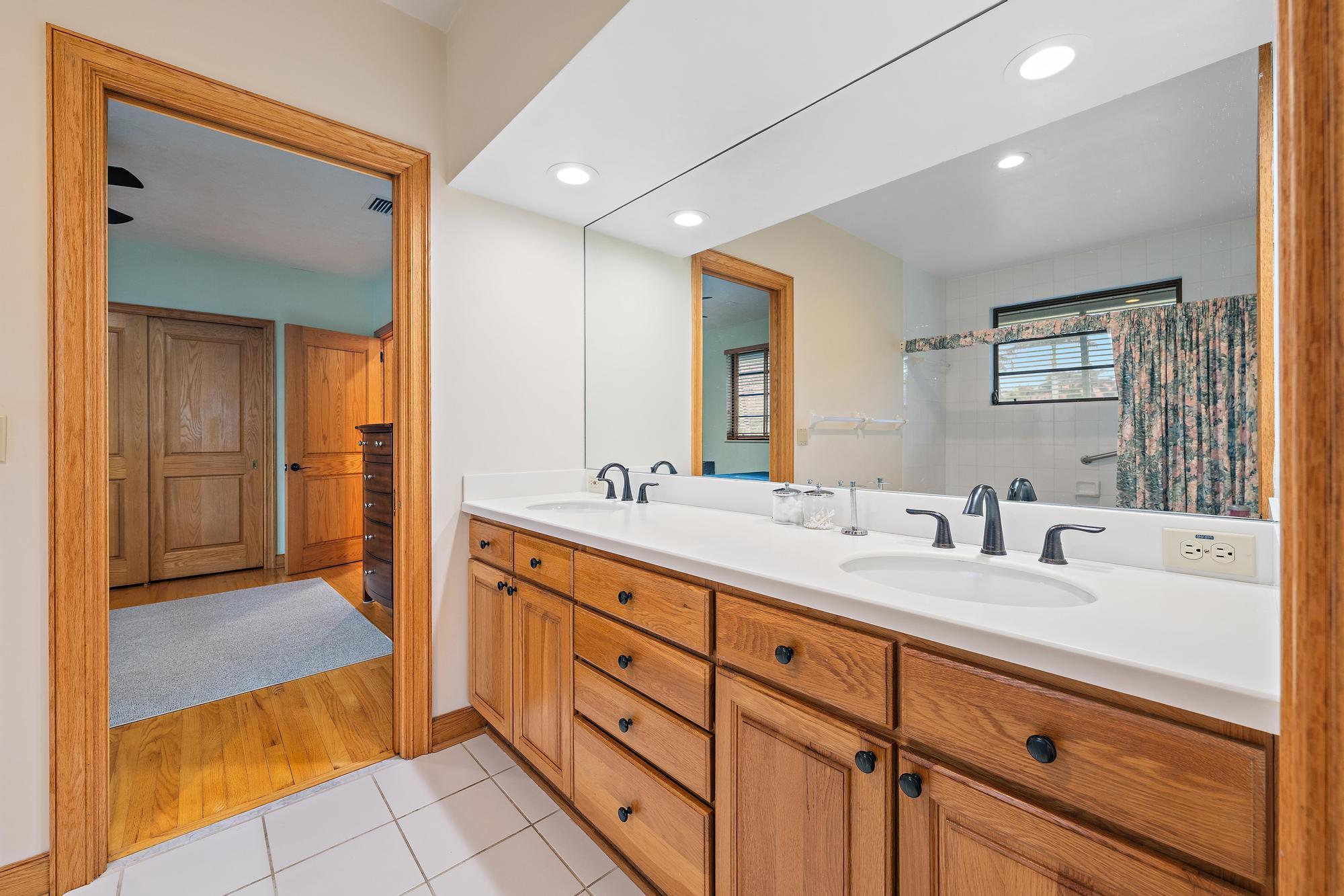 Island Country Estates - Residential