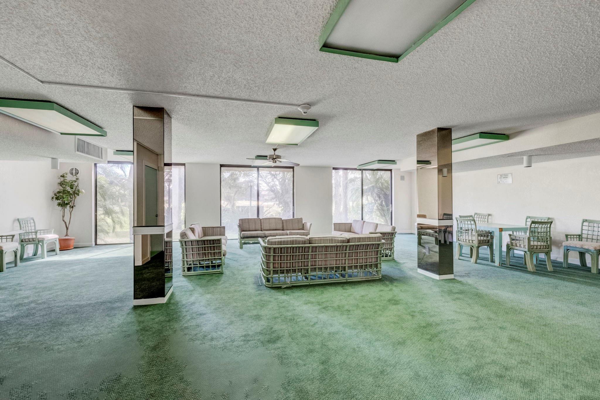 INVERWOOD CONDO - Residential