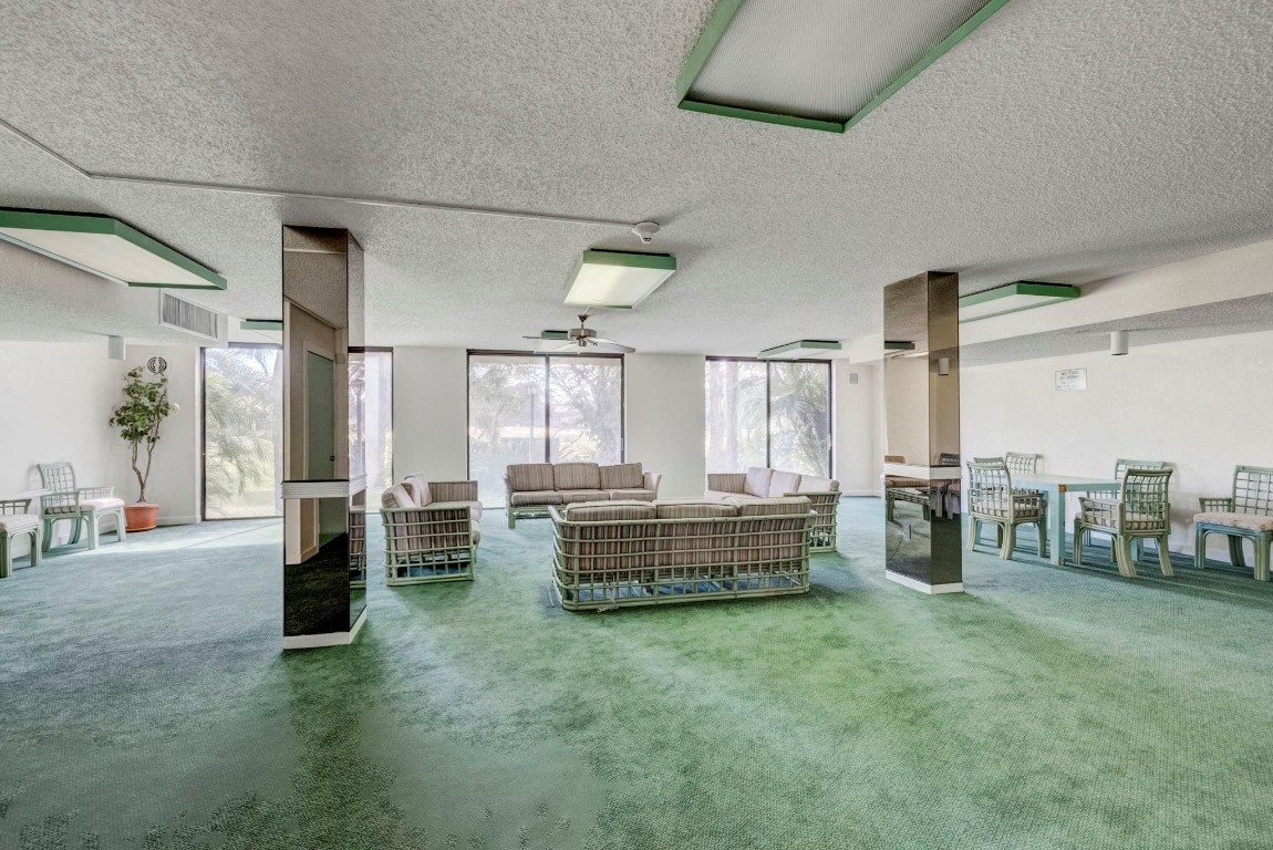 INVERWOOD CONDO - Residential