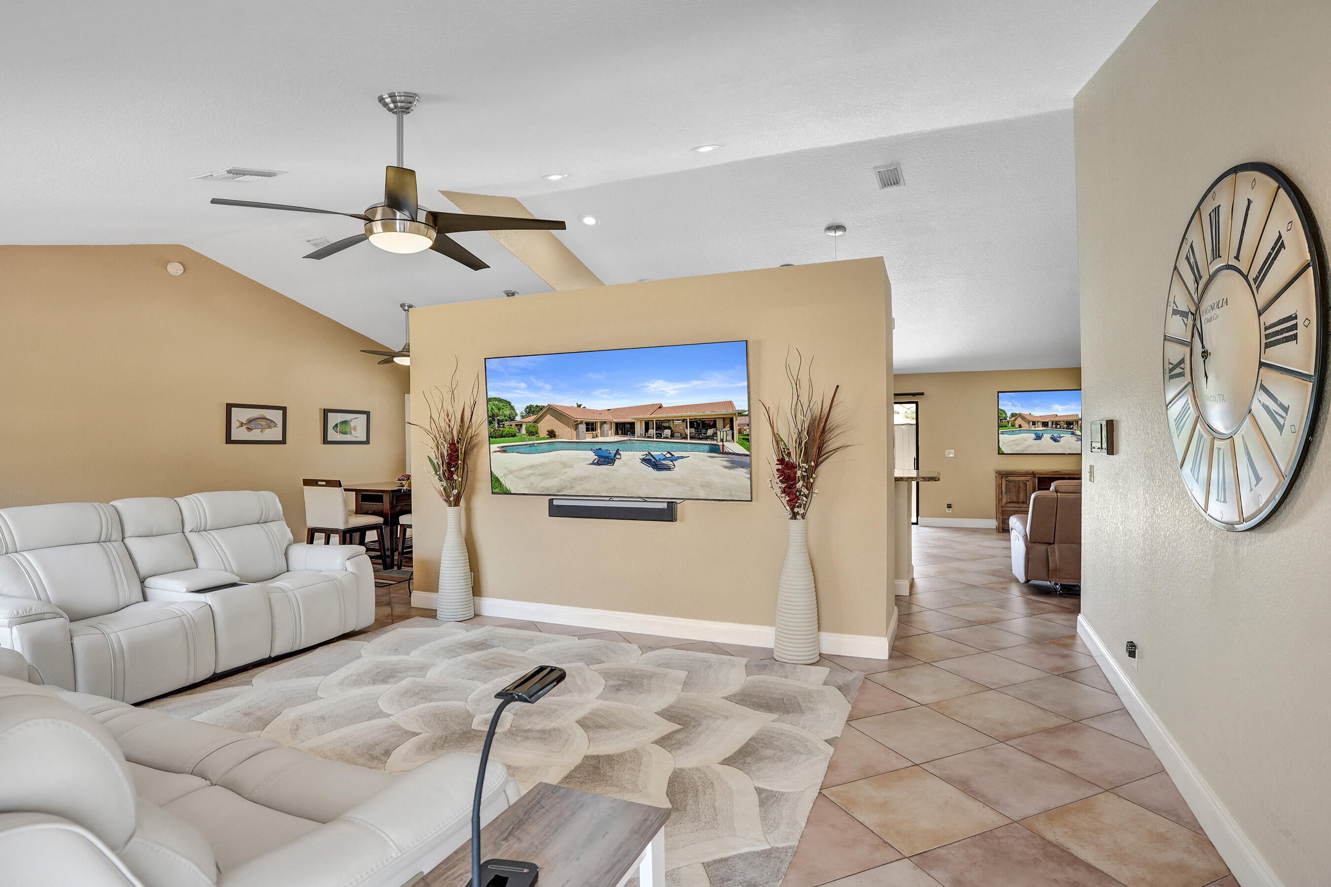 9255 Sun Pointe Drive