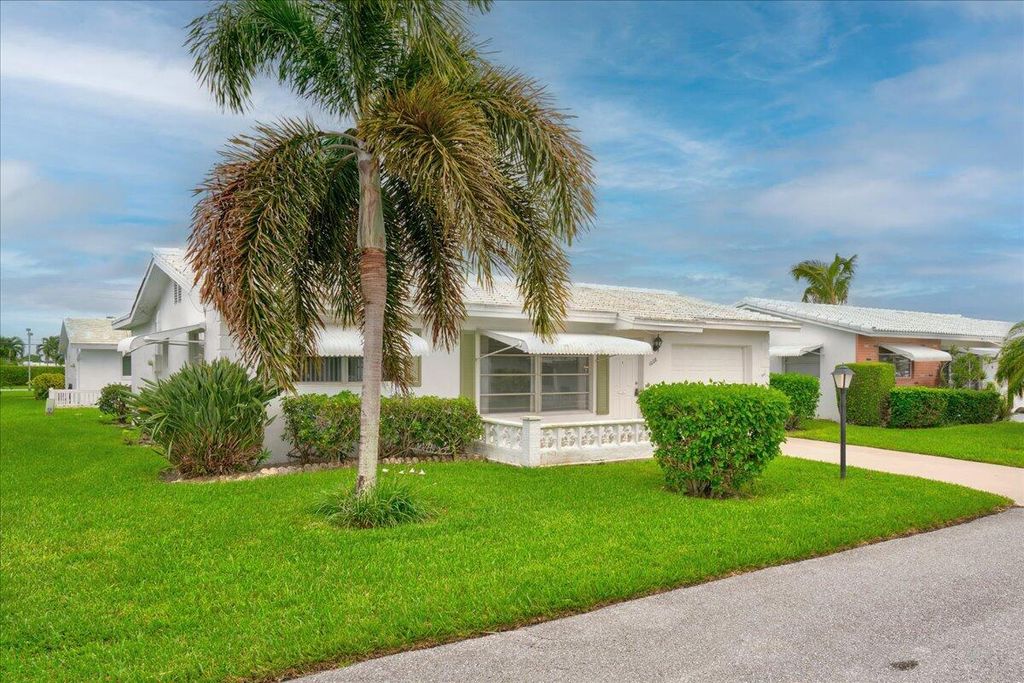 Photo of 1008 Siesta Avenue, Boynton Beach, FL 33426 (MLS # R11028558)