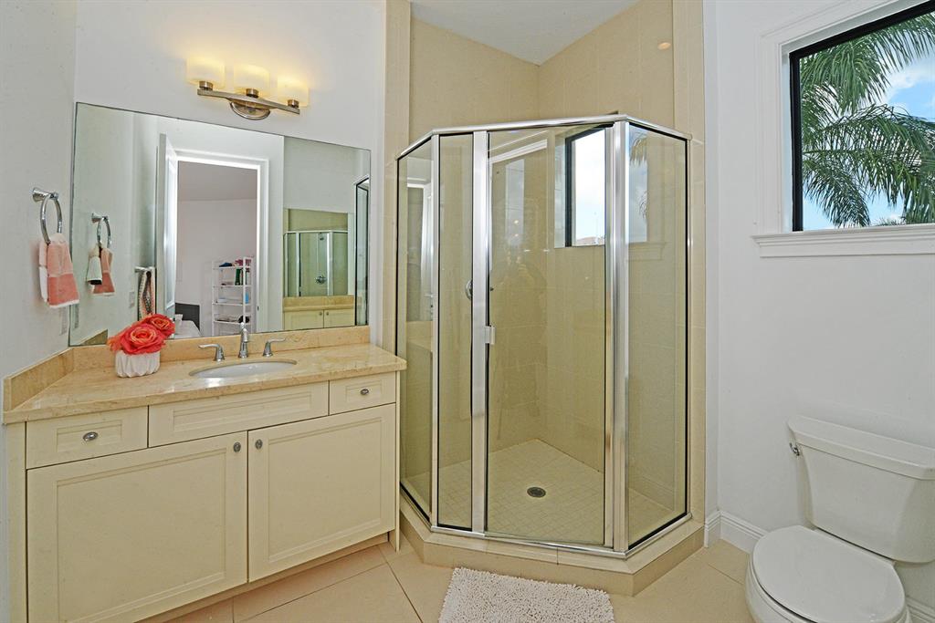 THE OAKS - Residential