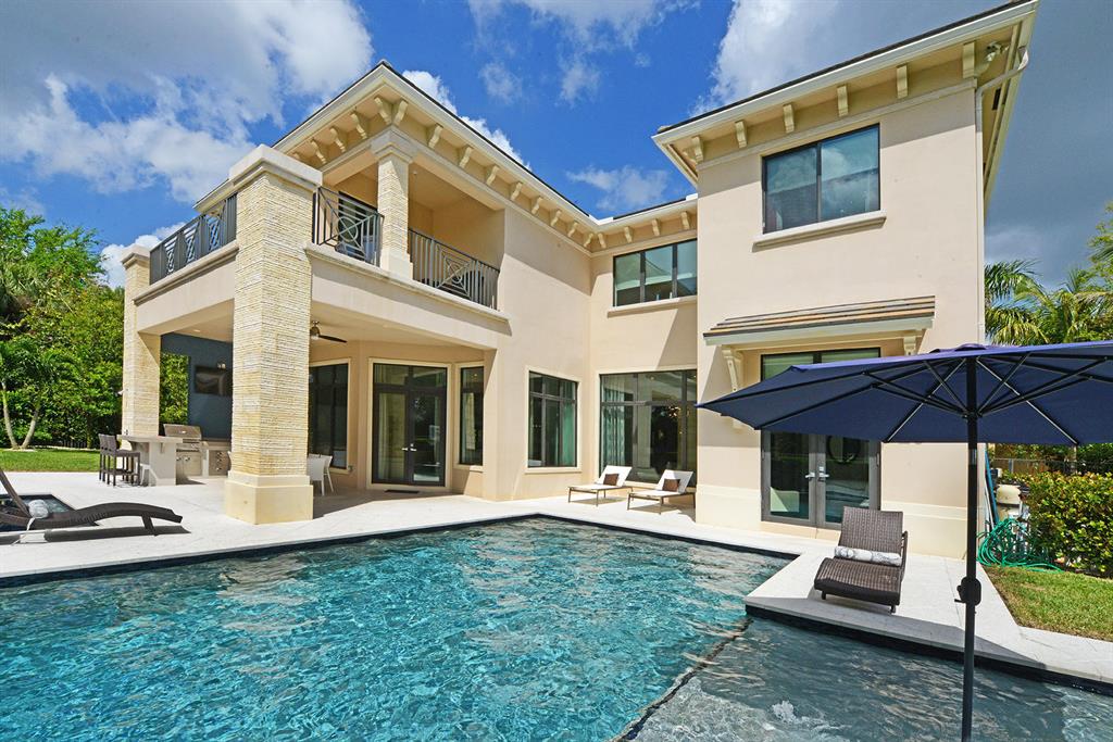 THE OAKS - Residential