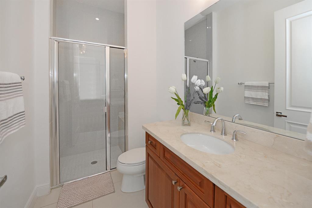 THE OAKS - Residential