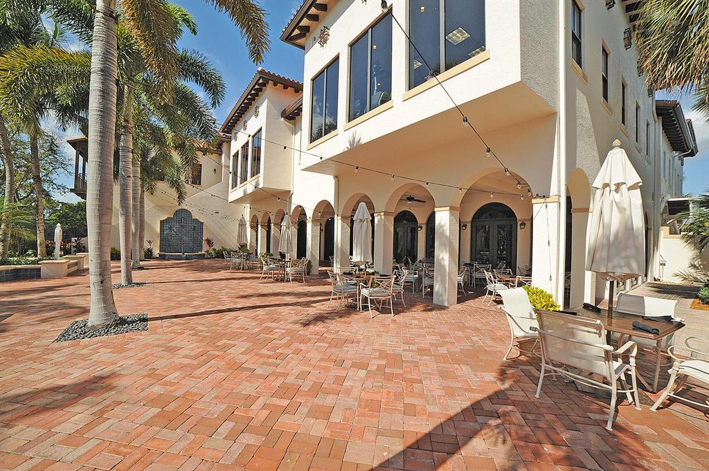 THE OAKS - Residential