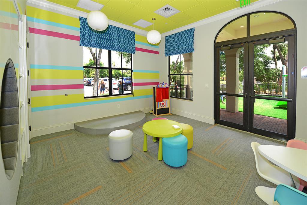 THE OAKS - Residential