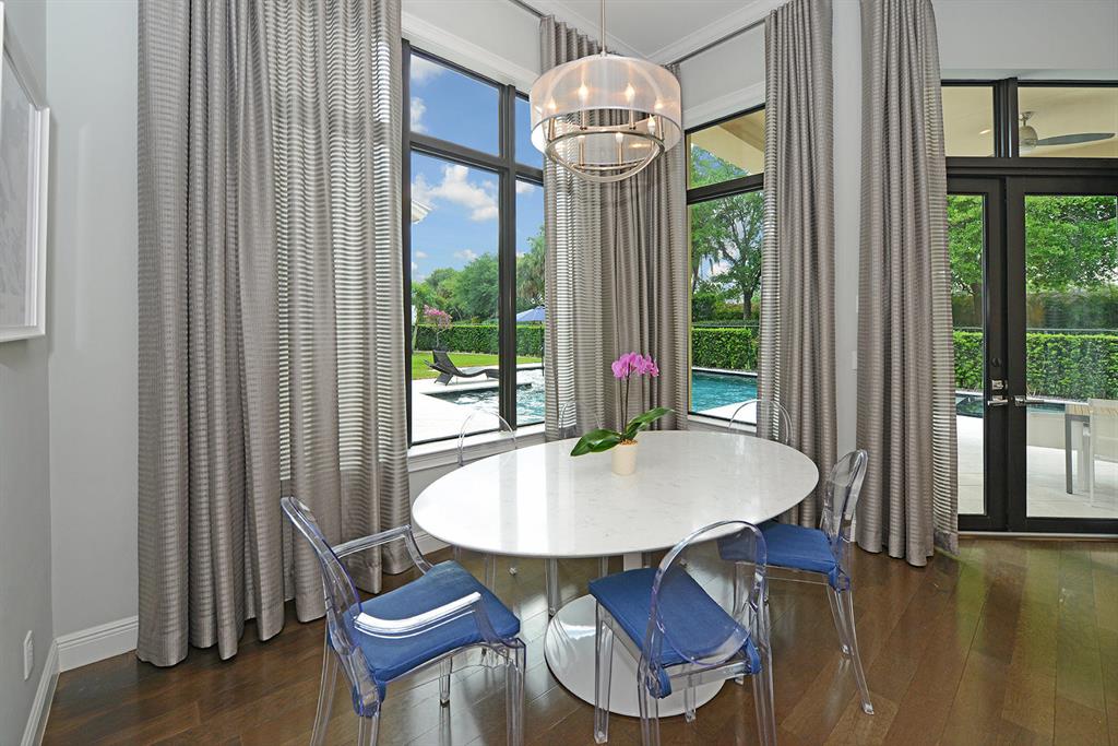 THE OAKS - Residential