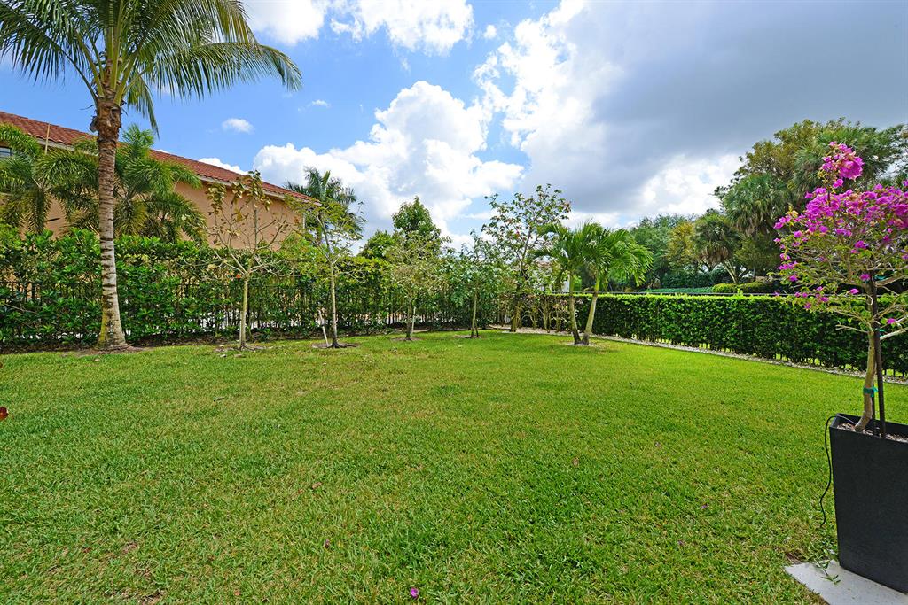 THE OAKS - Residential