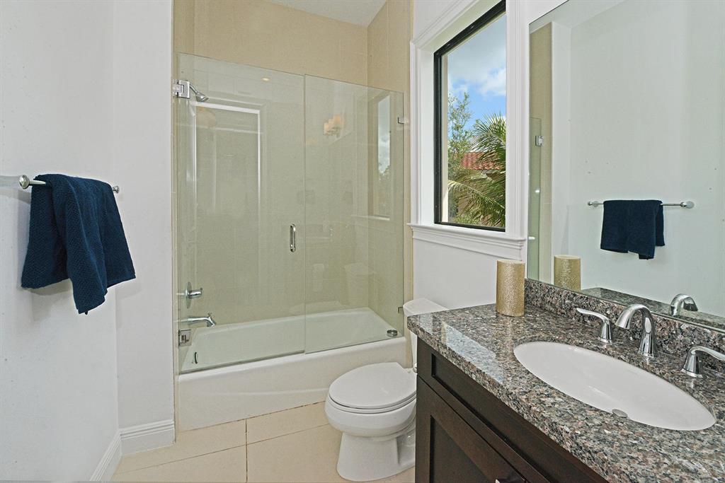 THE OAKS - Residential