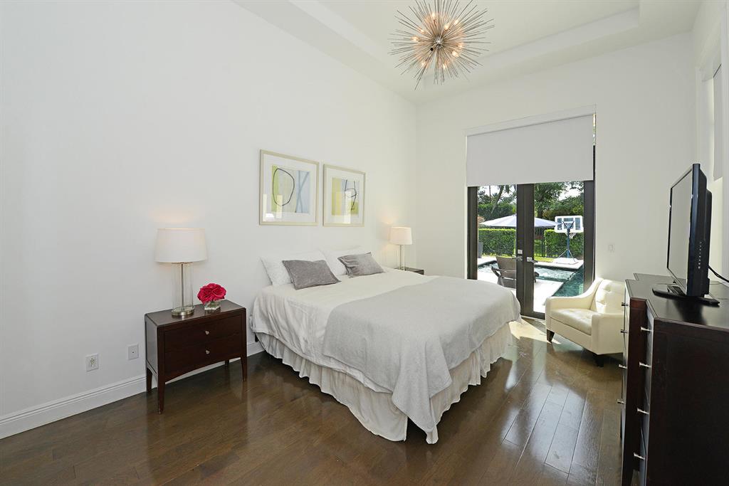 THE OAKS - Residential